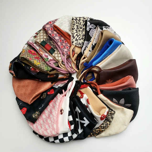 Fashionable face mask - Picture 4 of 4